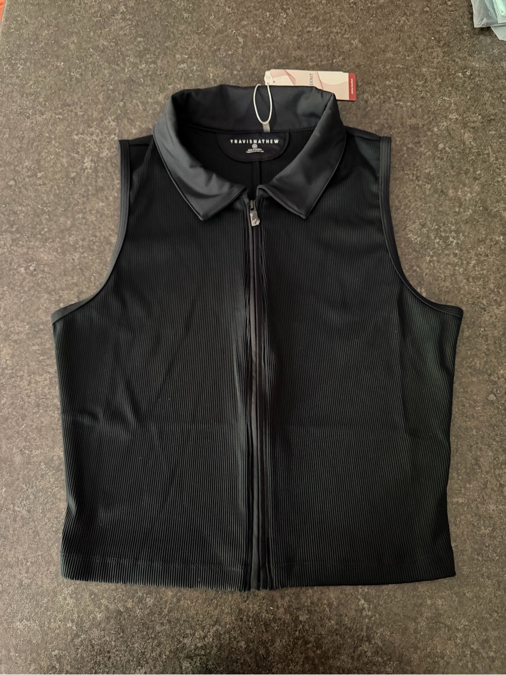 Travis Mathew Women’s Black Sleevelesst Zip-Front Vest